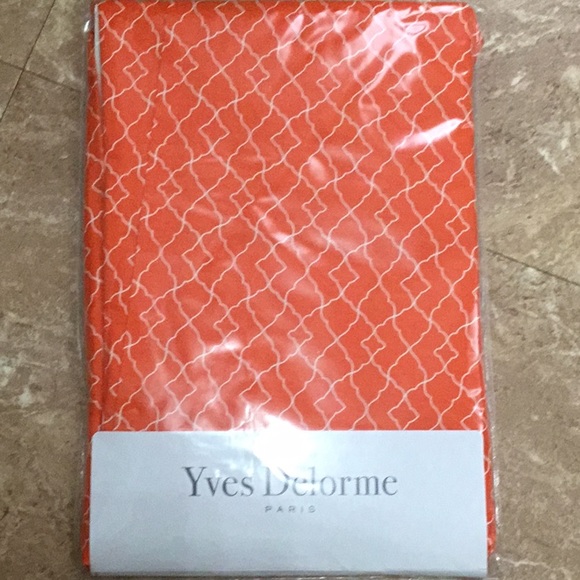 2 New Yves Delorme Boudoir Shams Cases Jali Coral Graphic Made in France - Picture 2 of 2